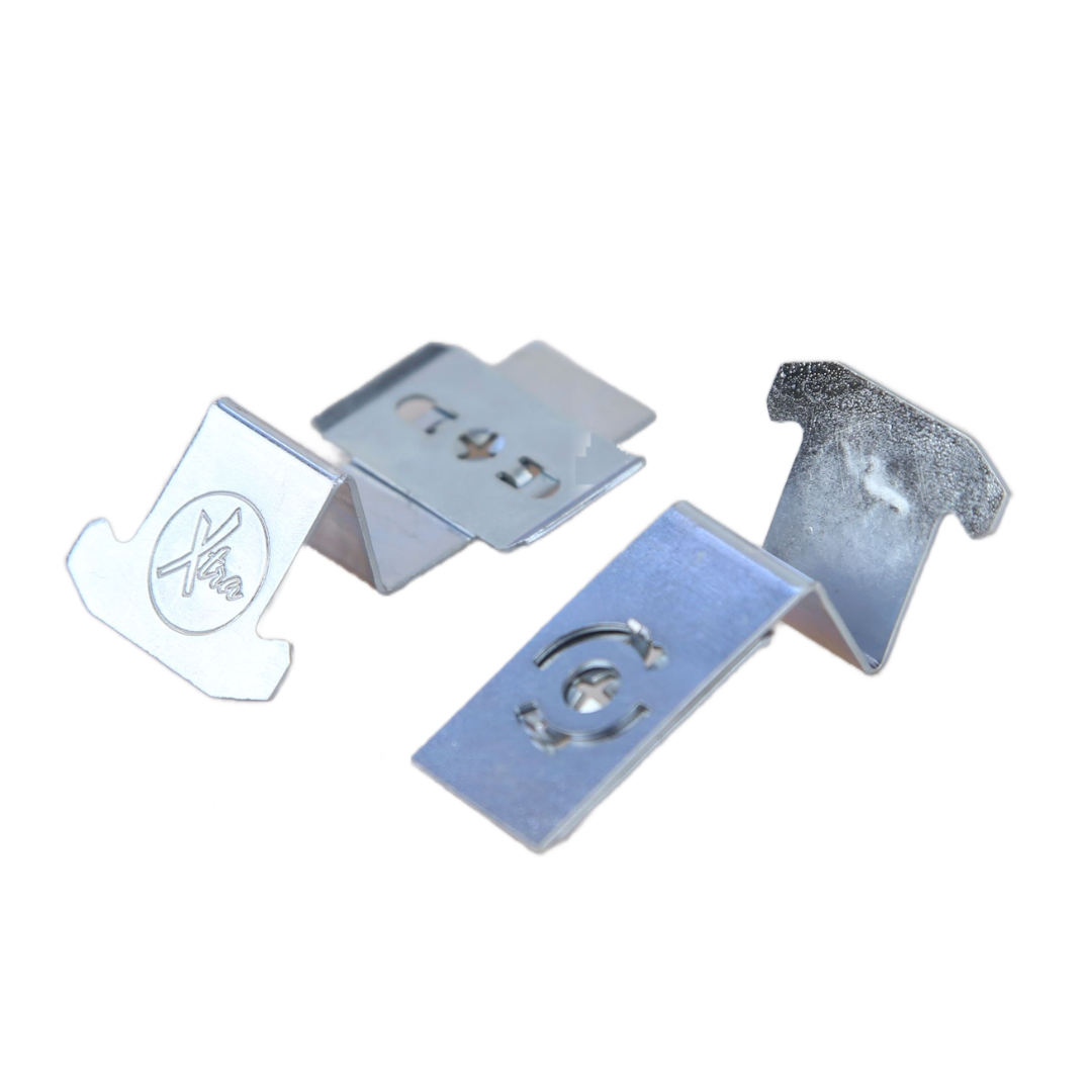 STRUTCLIP